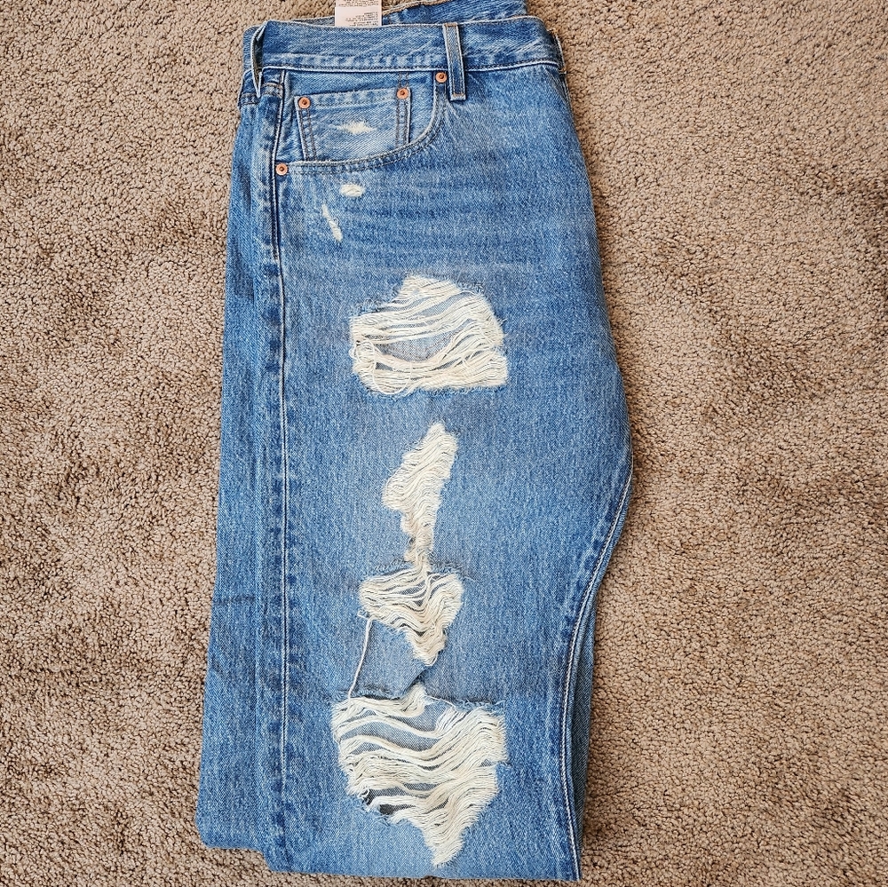 Stressed blue Levi jeans